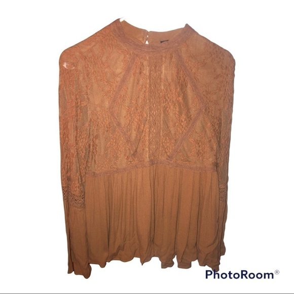 American Eagle Blush Pink Lace Peplum Bell Sleeve Long Sleeve Top Blouse - Picture 3 of 11